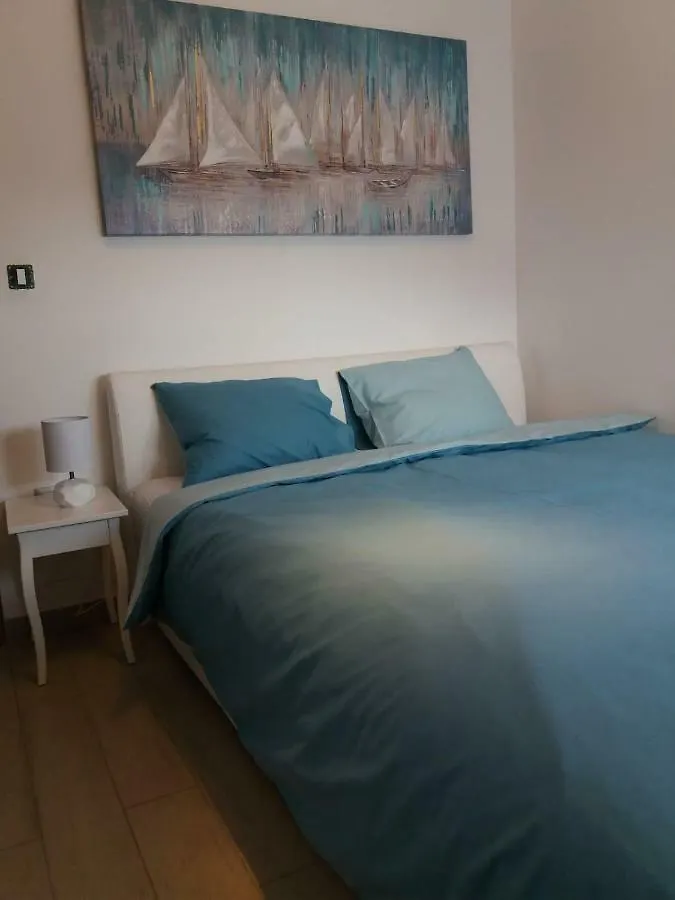 Apartment Marina Trogir 0*,
